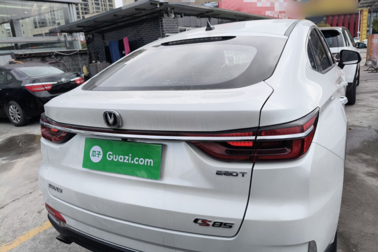 长安CS85 COUPE 2019款 1.5T DCT型版 国VI车身外观6