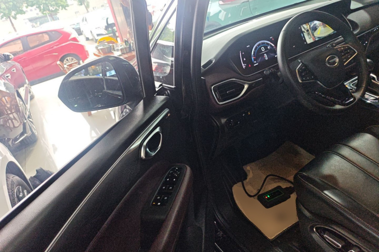 广汽传祺 传祺M6 2023款 PRO 270T DCT尊享版中控内饰7003