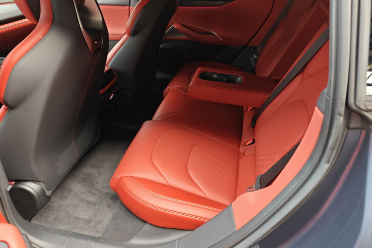 小米汽车 小米SU7 2024款 四驱超长续航高阶智驾Max版中控内饰7004