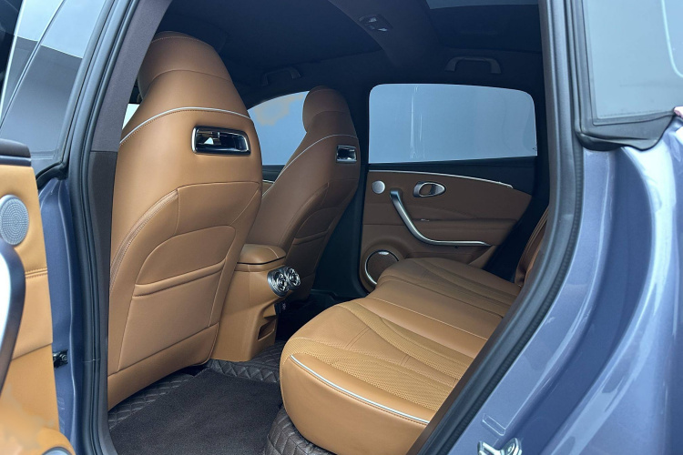 欧拉闪电猫 2022款 555km 尊贵版中控内饰7002