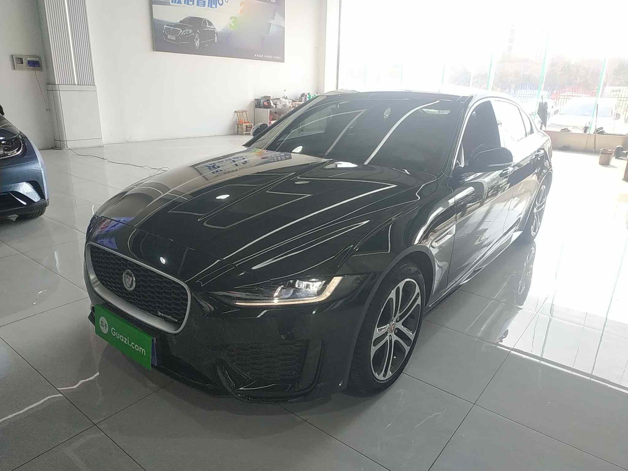 捷豹XEL 2023款 2.0T 250PS R-DYNAMIC S进取运动版(2)