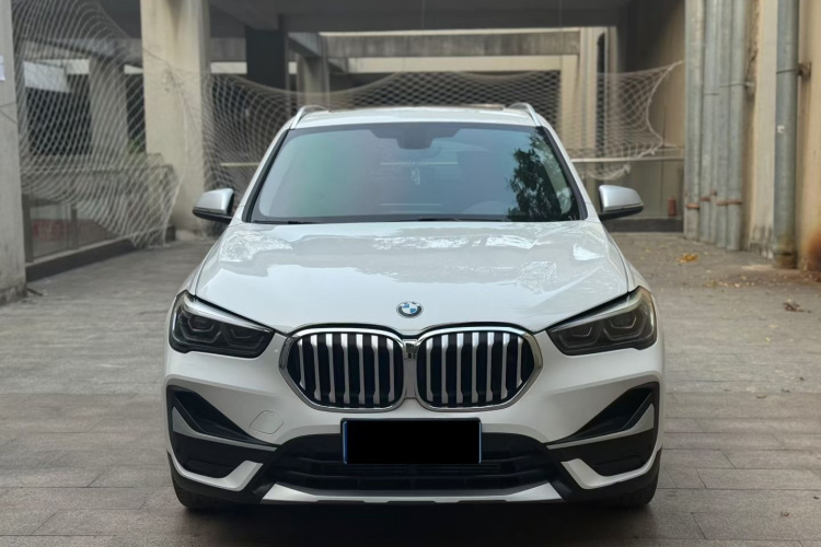 宝马X1 2021款 改款 sDrive20Li 尊享型车身外观6005