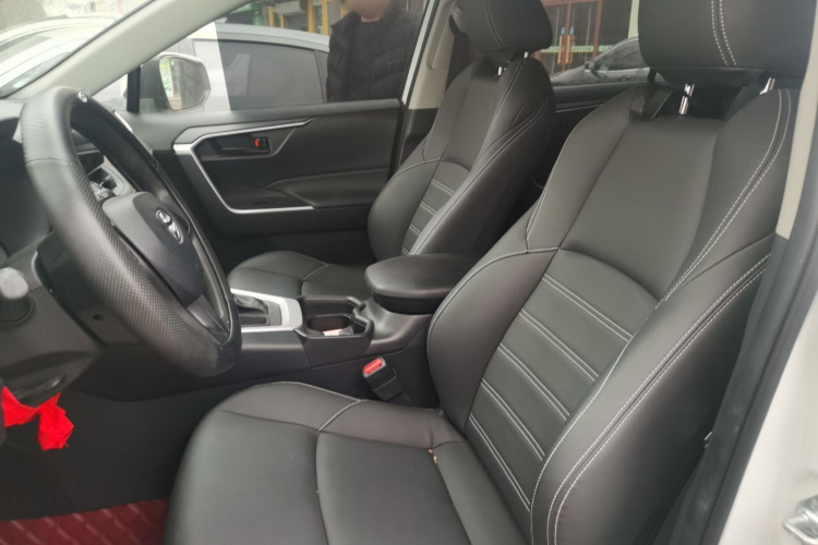 丰田 威兰达 2023款 2.0L CVT两驱领先版中控内饰19