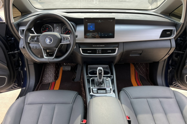 比亚迪 宋MAX 2021款 升级版 1.5T 自动豪华型 7座中控内饰7003