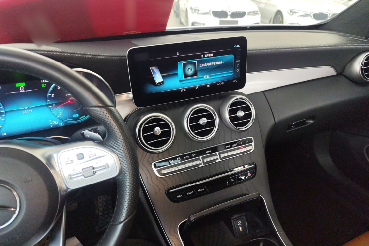 奔驰C级(进口) 2019款 C 260 轿跑车中控内饰7002