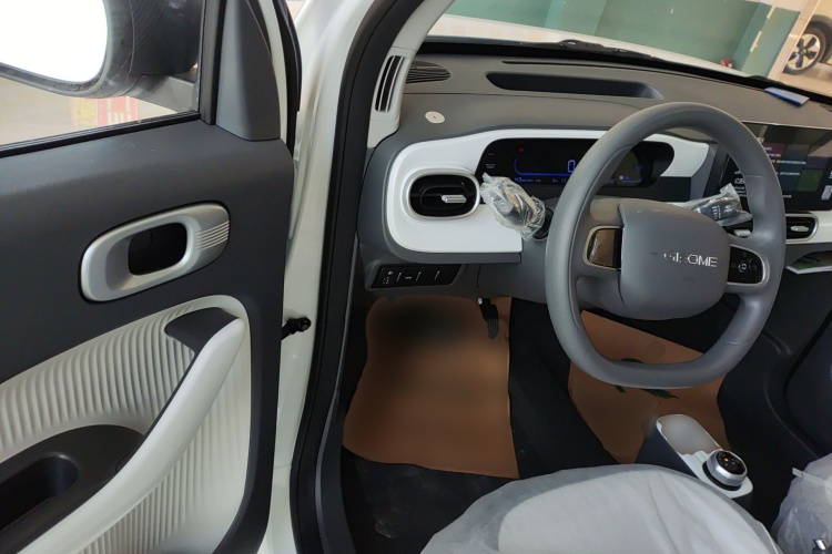 吉利银河 熊猫 2025款 210km 元气熊中控内饰20