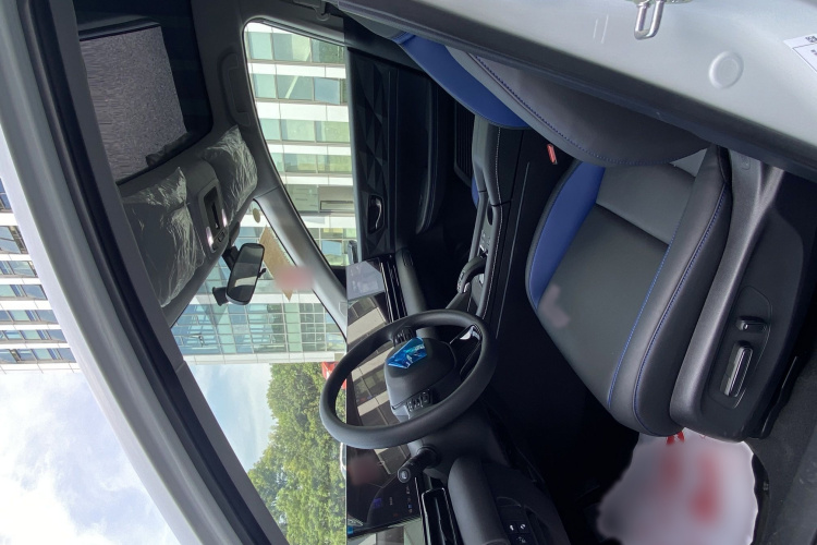 灵悉L 2024款 头号玩家版中控内饰7001