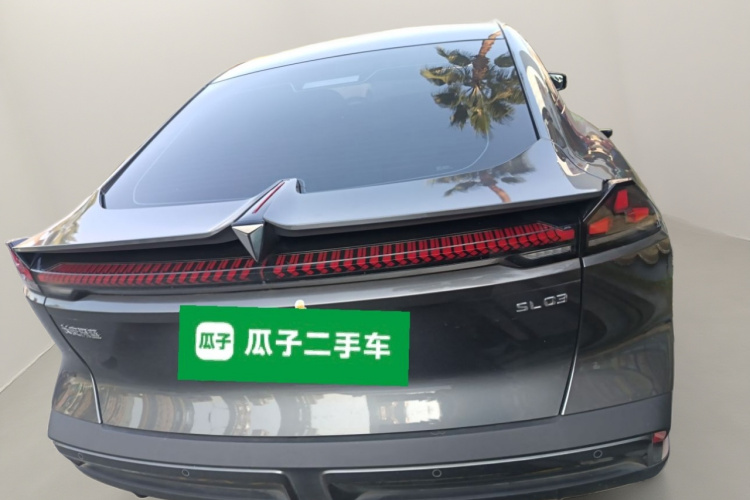 深蓝汽车 深蓝SL03 2022款 1.5L 1200增程版车身外观6