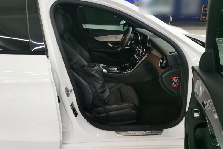 奔驰C级 2021款 C 260 星耀臻藏版局部细节41