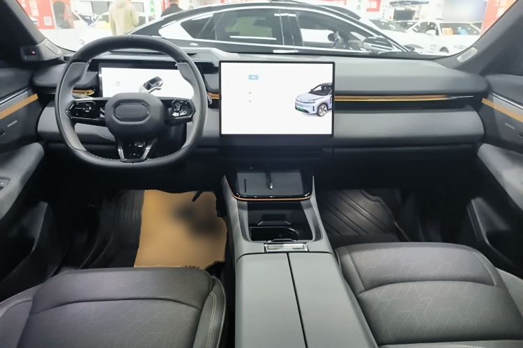 领克08 EM-P 2025款 220km 四驱性能Halo中控内饰12