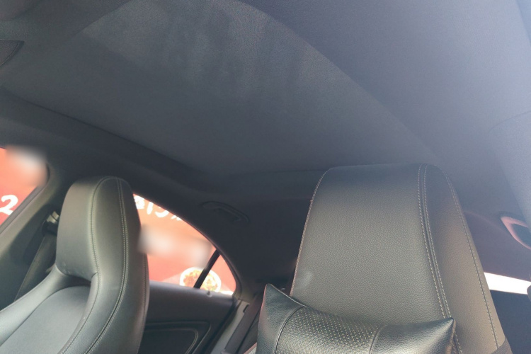 奔驰CLA 2018款 CLA 200 时尚型中控内饰22