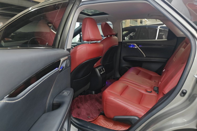 雷克萨斯RX 2020款 改款 300 两驱精英版中控内饰21