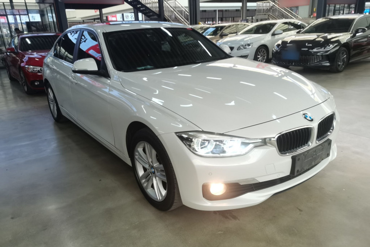 宝马3系 2017款 320Li xDrive 时尚型车身外观3