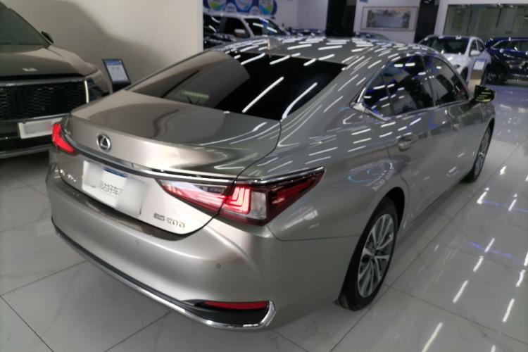 雷克萨斯ES 2022款 200 卓越版车身外观6005