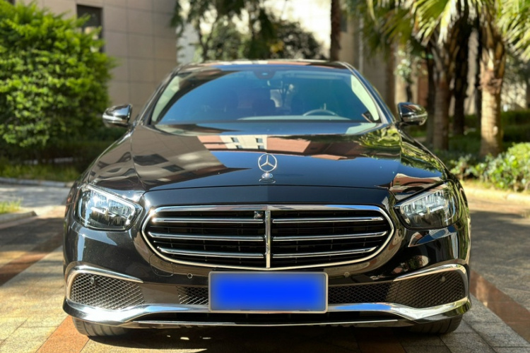 奔驰E级 2023款 改款 E 300 L 时尚型车身外观6008