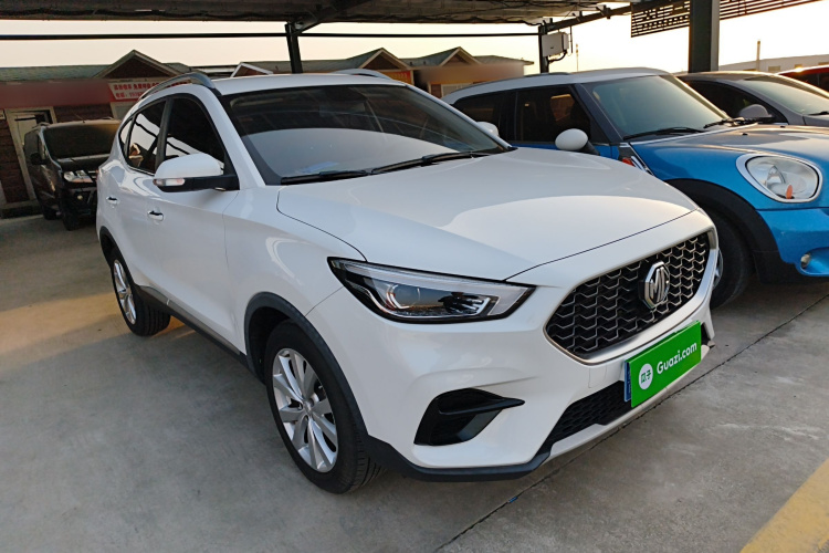 名爵ZS 2020款 180DVVT 自动UP车身外观3