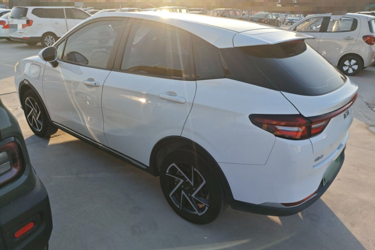 哪吒汽车 哪吒AYA 2023款 401 Lite车身外观6003