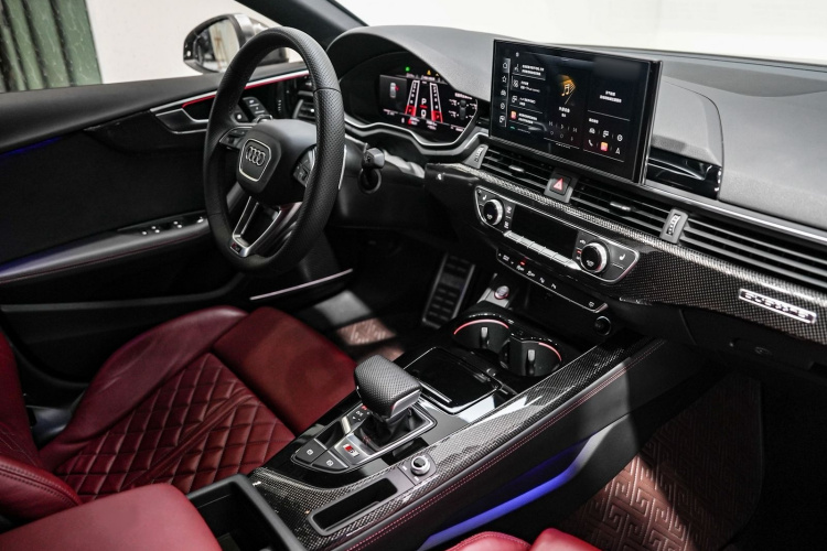 奥迪S5 2023款 S5 3.0T Sportback中控内饰7008