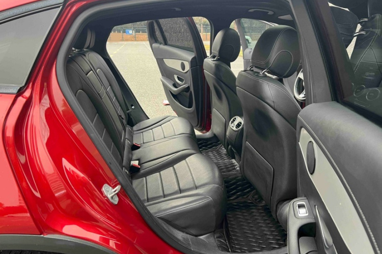 奔驰GLC轿跑 2017款 GLC 200 4MATIC 轿跑SUV中控内饰7006