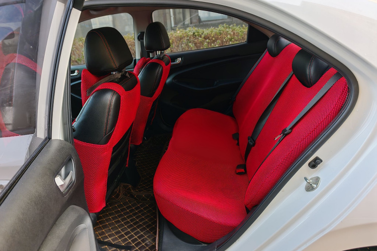 现代 瑞纳 2017款 1.4L 手动焕新版 国VI中控内饰7003