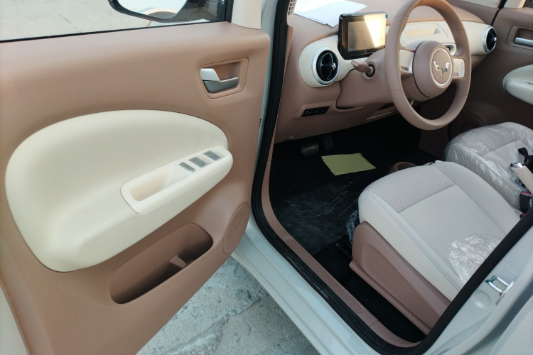 五菱汽车 宏光MINIEV 2025款 四门版 进阶款中控内饰20