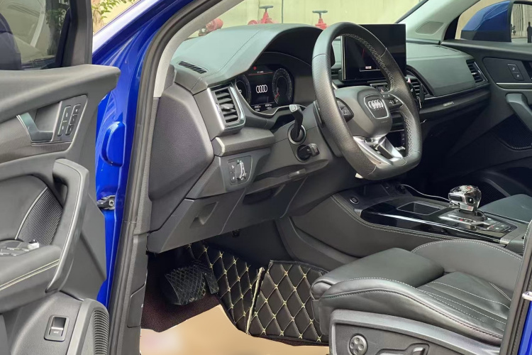 奥迪Q5L 2021款 45 TFSI 豪华动感型中控内饰19
