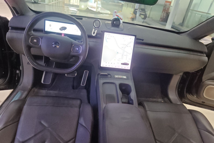 蔚来ET7 2022款 100kWh 首发版中控内饰7002