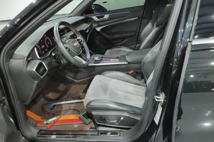 奥迪A6L 2023款 改款 45 TFSI quattro 臻选动感型局部细节19