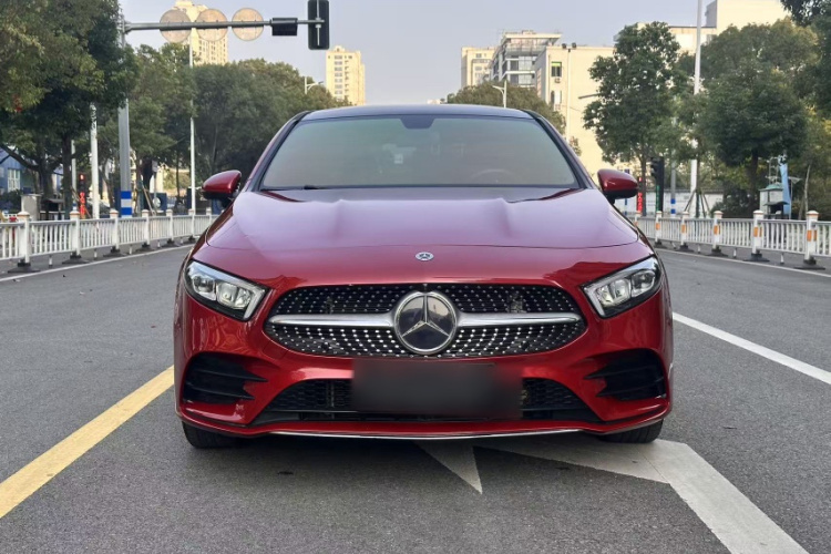 奔驰A级 2021款 A 200 L 运动轿车时尚型车身外观6003