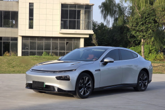 小鹏P7 2022款 670N+