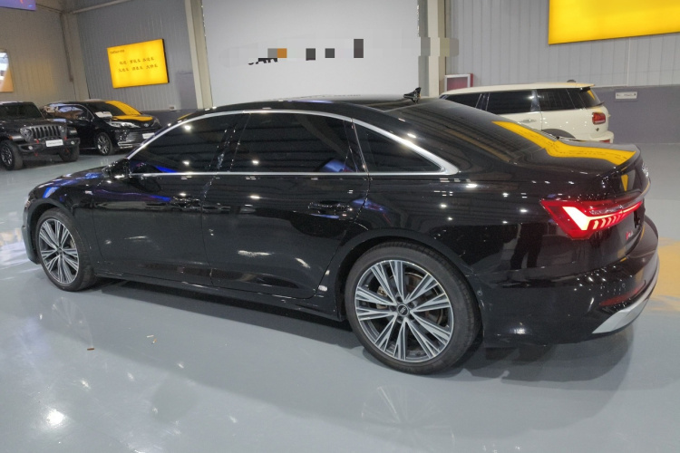 奥迪A6L 2023款 改款 45 TFSI quattro 臻选动感型车身外观6003