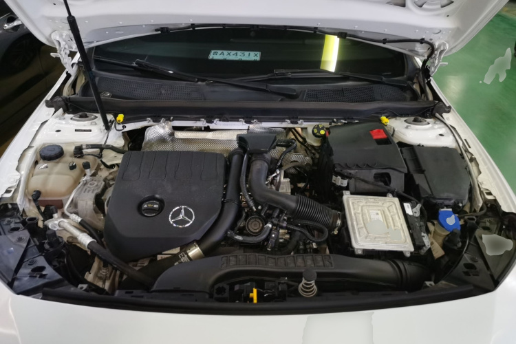 奔驰A级 2020款 A 180 L 运动轿车局部细节24