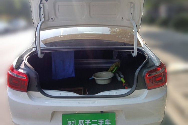 雪铁龙 爱丽舍 2018款 改款 1.6L 手动时尚型局部细节23