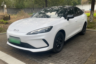 比亚迪 海豹05 DM-i 2026款 DM-i 128KM豪华型