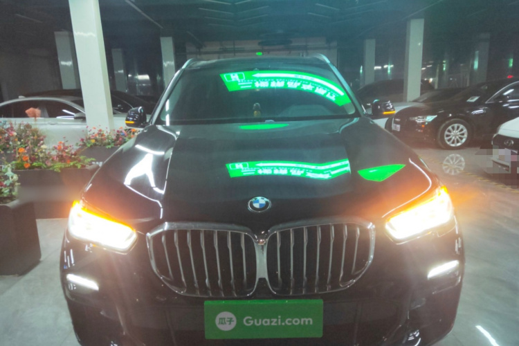 宝马X5(进口) 2021款 xDrive40i M运动套装车身外观2