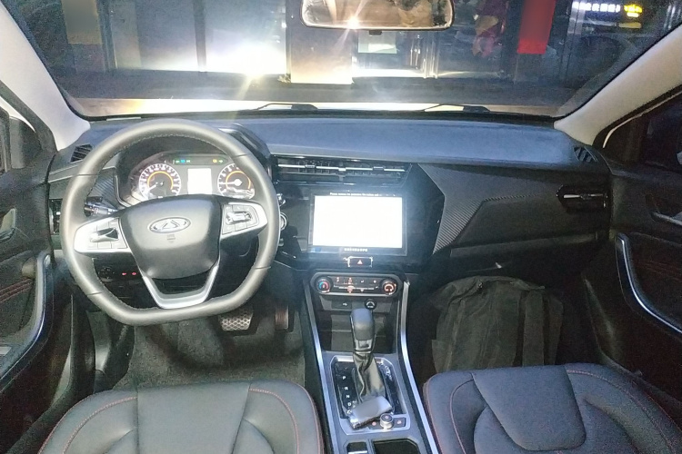 奇瑞 瑞虎3X 2021款 钻石版 1.5L CVT 3克拉中控内饰12