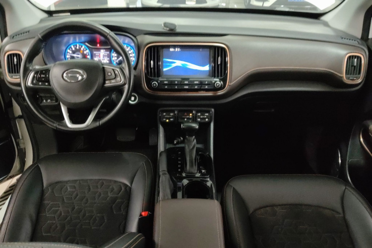 广汽传祺 传祺GS3 2019款 235T 自动精英版中控内饰12