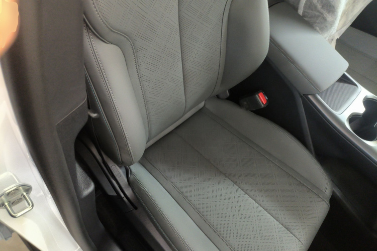 比亚迪 秦PLUS 2025款 DM-i 智驾版 128KM进取型局部细节41