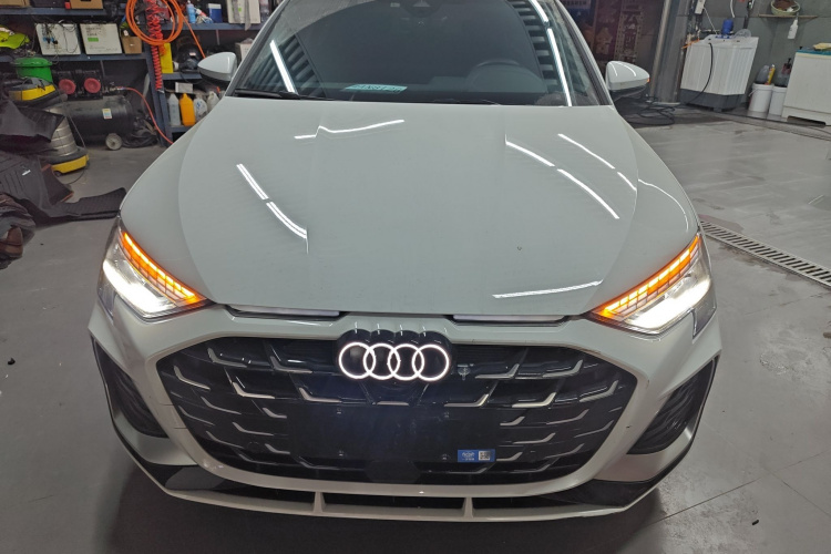 奥迪A3 2025款 Sportback 35TFSI 飞驰尊享型车身外观2