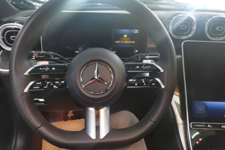 奔驰C级 2023款 改款二 C 260 L 运动版中控内饰13