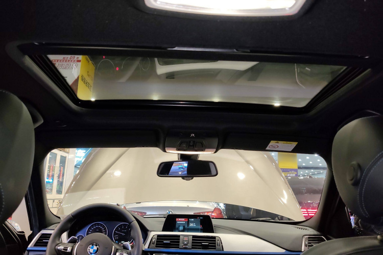 宝马3系 2018款 320i M运动套装局部细节22