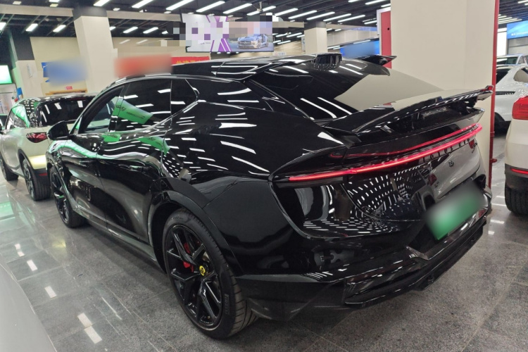 莲花跑车 2023款 ELETRE S+车身外观4