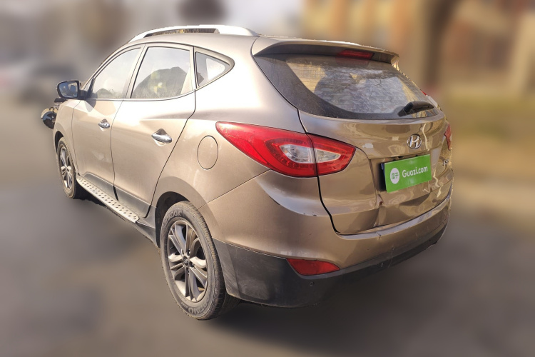 北京现代ix35 2015款 2.0L 自动两驱智能型 国V车身外观5