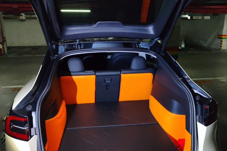 特斯拉 Model Y 2024款 后轮驱动版中控内饰23