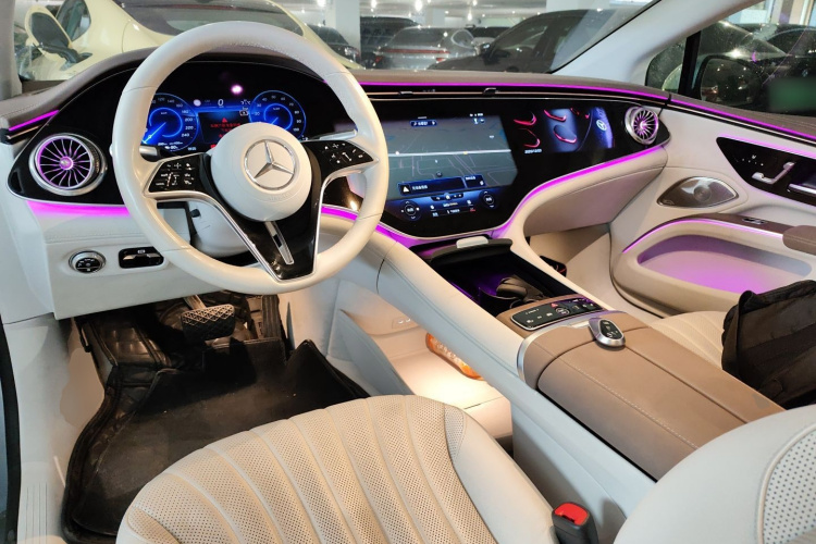 奔驰EQS 2022款 改款 450+ 先锋版中控内饰12