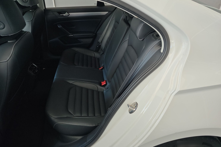 大众 凌渡 2021款 280TSI DSG舒适版中控内饰7004