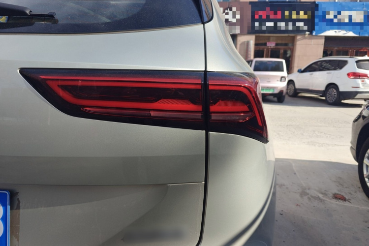 哈弗H6 2024款 1.5T 两驱Ultra车身外观9