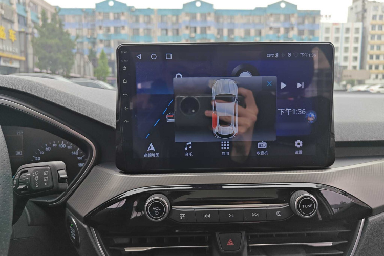 福特 福克斯 2020款 两厢 EcoBoost 180 自动锋潮型中控内饰7004