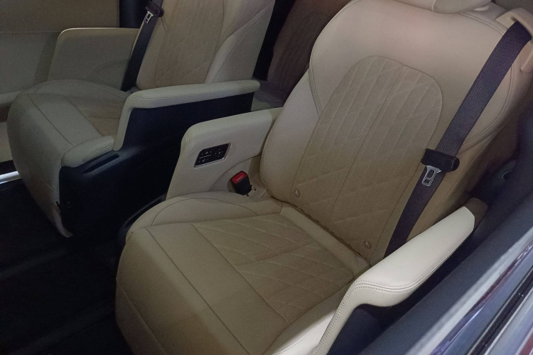 别克GL8 2022款 ES陆尊 653T 旗舰型中控内饰7004