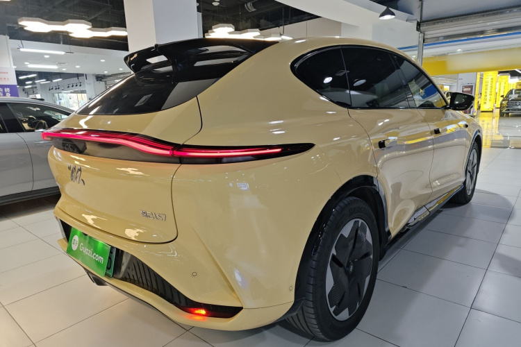 智己汽车 智己LS7 2023款 90kWh Elite后驱版车身外观6002